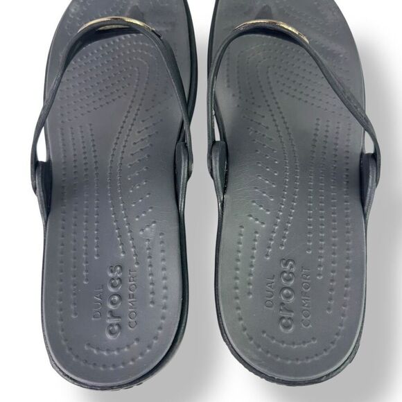 Crocs Sanrah Wedge Sandals Black Metallic Gold Circle Medallion Ring Womens 11 - Picture 10 of 13